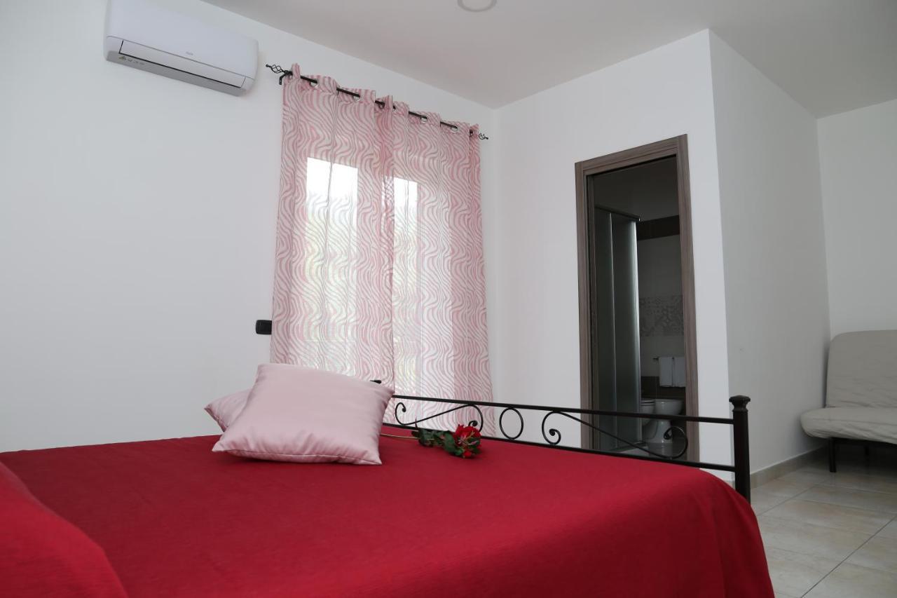 IL GIARDINO  Bed and Breakfast Pimonte Esterno foto